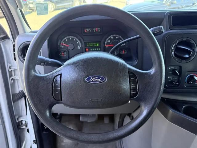 2012 Ford E-350 Super Duty XL