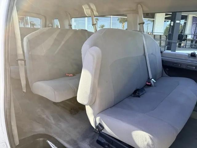 2012 Ford E-350 Super Duty XL