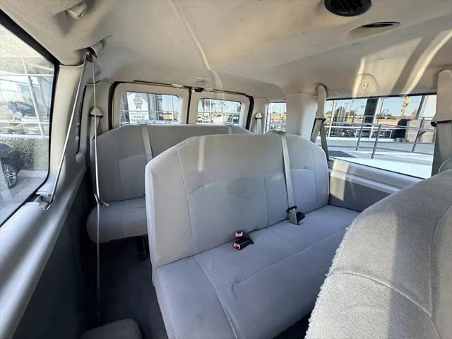 2012 Ford E-350 Super Duty XL
