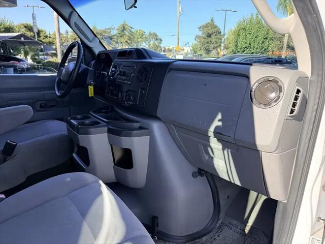 2012 Ford E-350 Super Duty XL