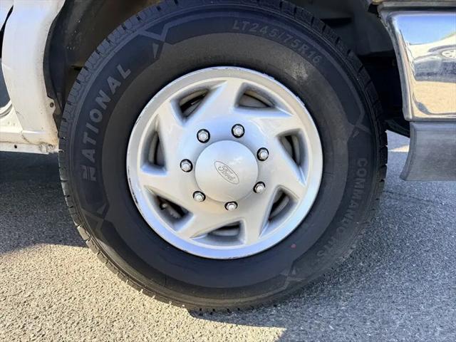 2012 Ford E-350 Super Duty XL