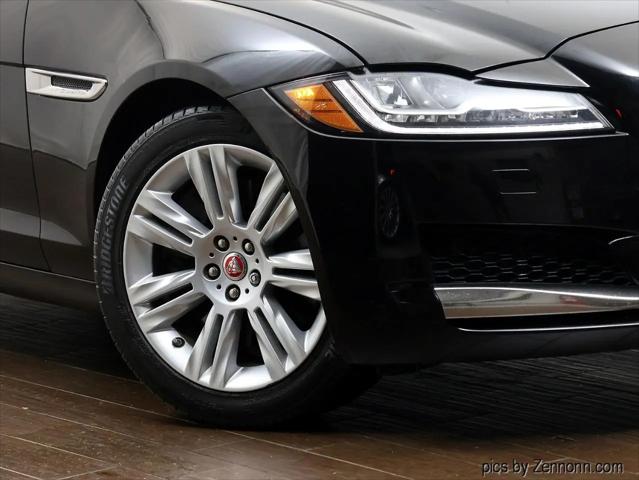 2017 Jaguar XF 35t Premium