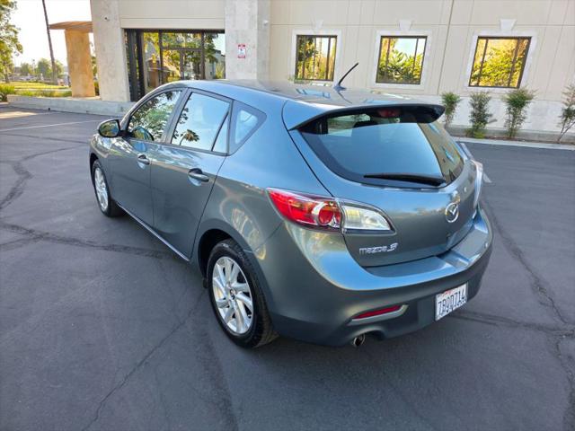 2013 Mazda Mazda3 i Touring