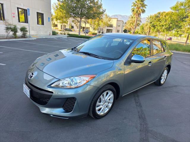 2013 Mazda Mazda3 i Touring