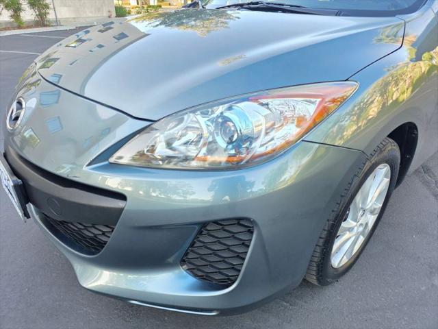 2013 Mazda Mazda3 i Touring