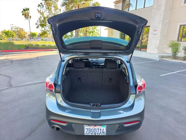 2013 Mazda Mazda3 i Touring
