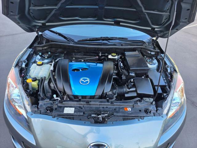 2013 Mazda Mazda3 i Touring