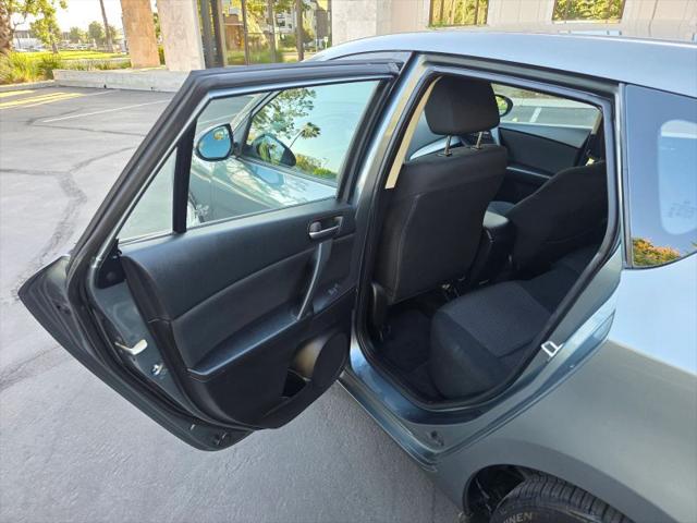 2013 Mazda Mazda3 i Touring
