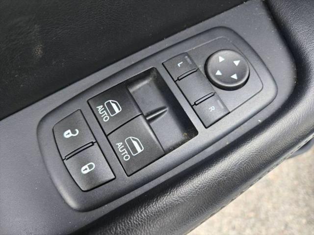 2016 Dodge Challenger SXT Plus