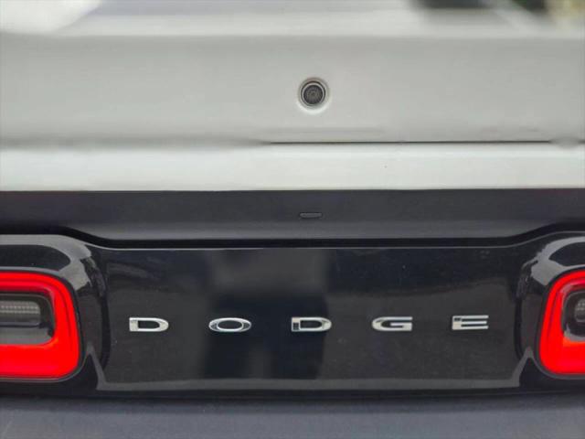 2016 Dodge Challenger SXT Plus