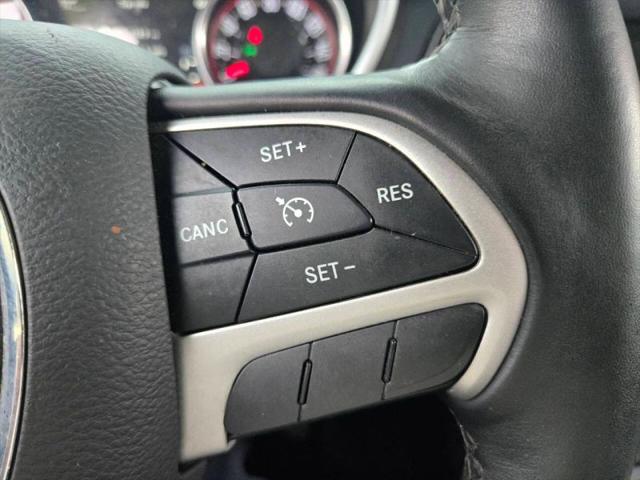 2016 Dodge Challenger SXT Plus