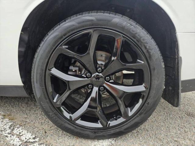 2016 Dodge Challenger SXT Plus