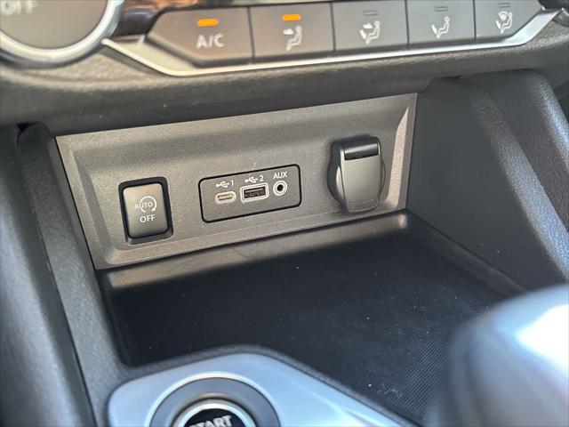 2024 Nissan Sentra SV Xtronic CVT