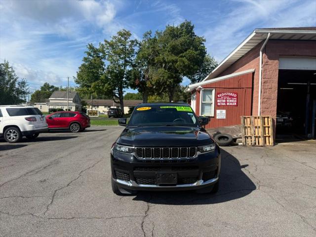 2023 Jeep Grand Cherokee L Laredo 4x4 for sale in Cicero, NY