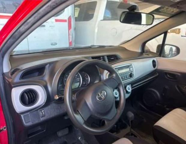 2012 Toyota Yaris L