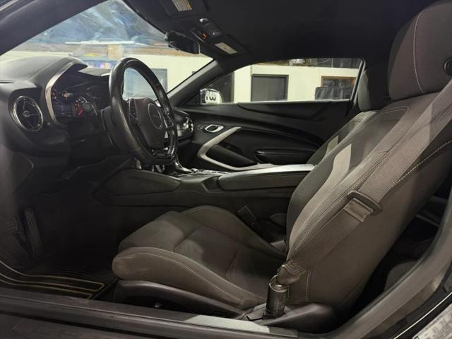 2019 Chevrolet Camaro 1LS