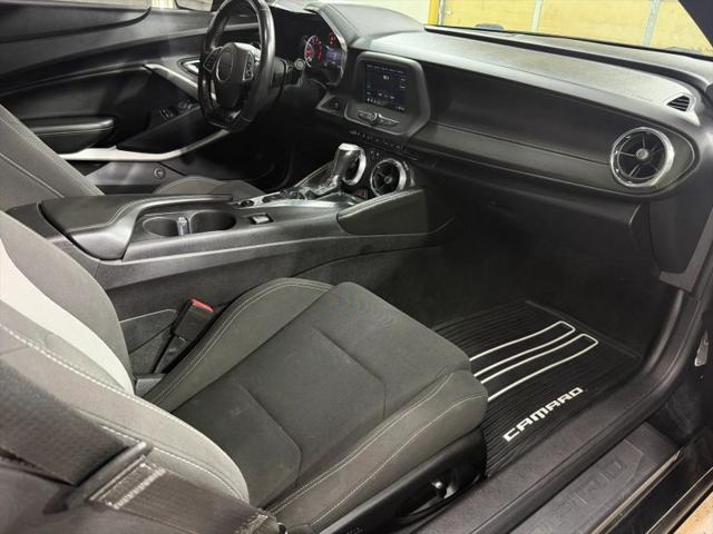 2019 Chevrolet Camaro 1LS