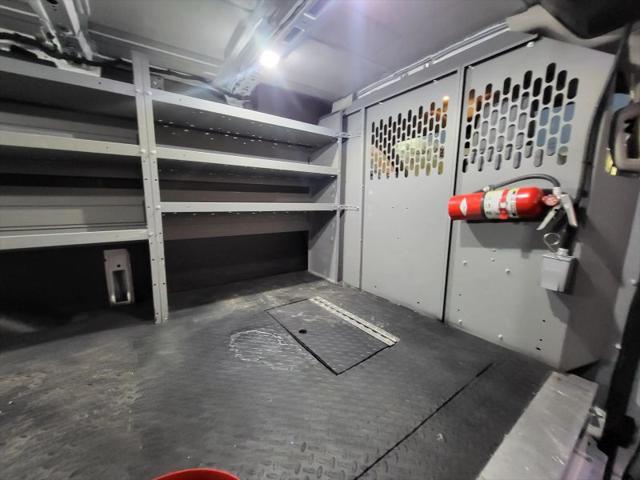 2019 Ford Transit w/60/40 Side Door w/RWB