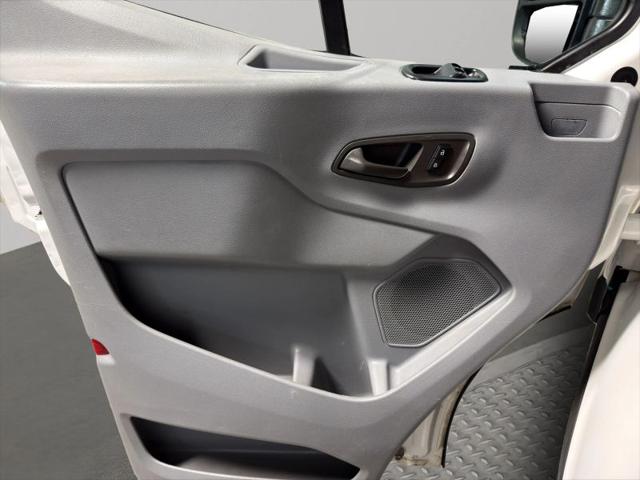 2017 Ford Transit w/60/40 Side Door w/LWB