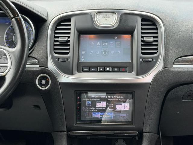 2017 Chrysler 300 300C