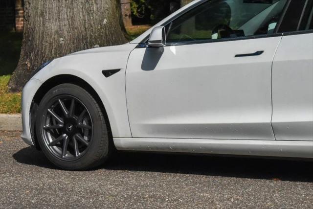 2020 Tesla Model 3 Standard Range Plus Rear-Wheel Drive