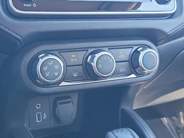 2021 Nissan Versa S Xtronic CVT