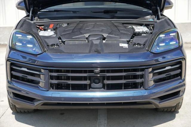 2024 Porsche Cayenne Base