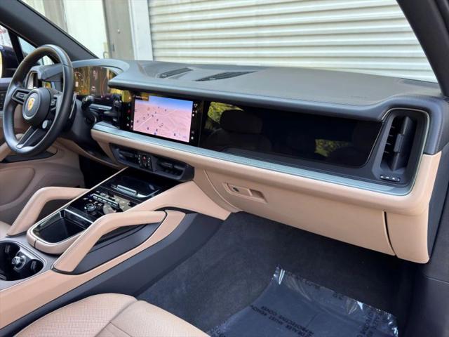 2024 Porsche Cayenne Base