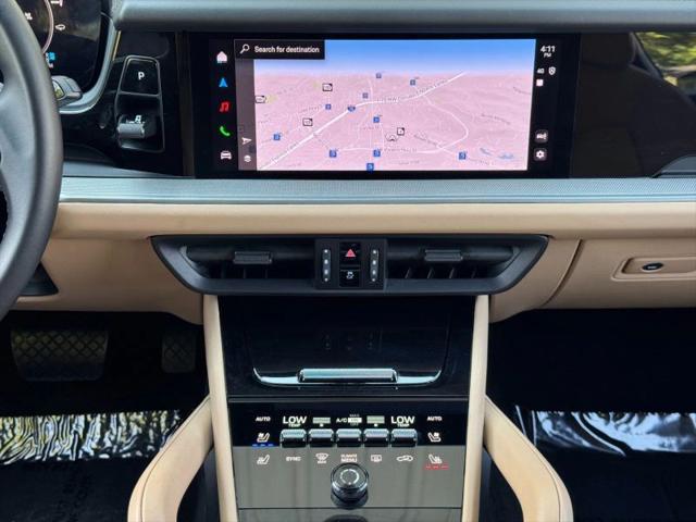 2024 Porsche Cayenne Base