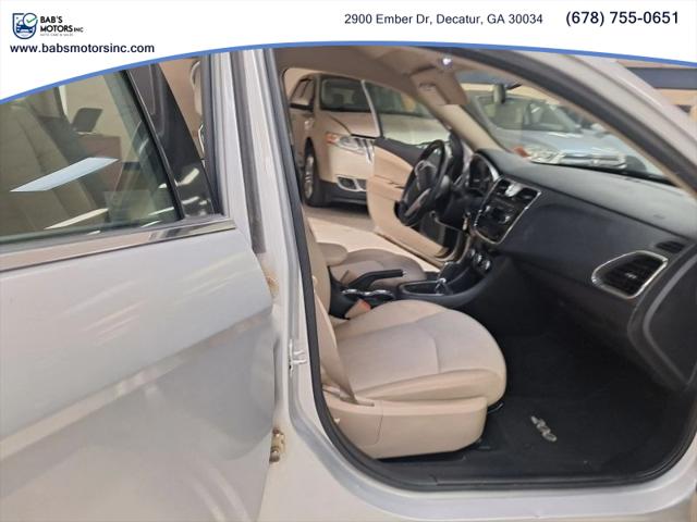 2012 Chrysler 200 Touring