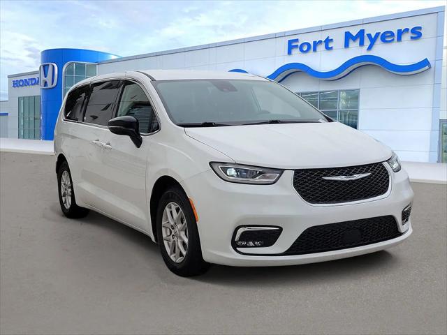 2024 Chrysler Pacifica Touring L for sale in Fort Myers, FL