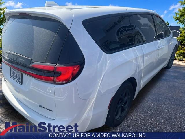 2022 Chrysler Pacifica Hybrid Limited