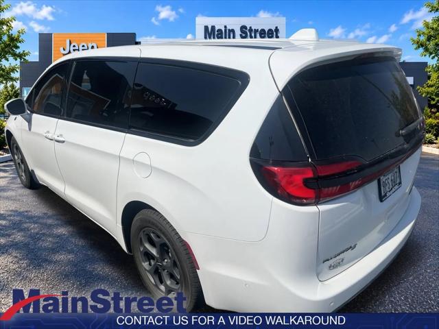2022 Chrysler Pacifica Hybrid Limited