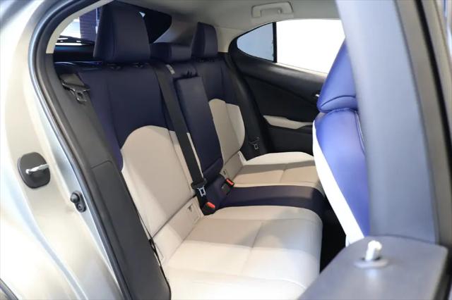 2021 Lexus UX 250h UX 250h