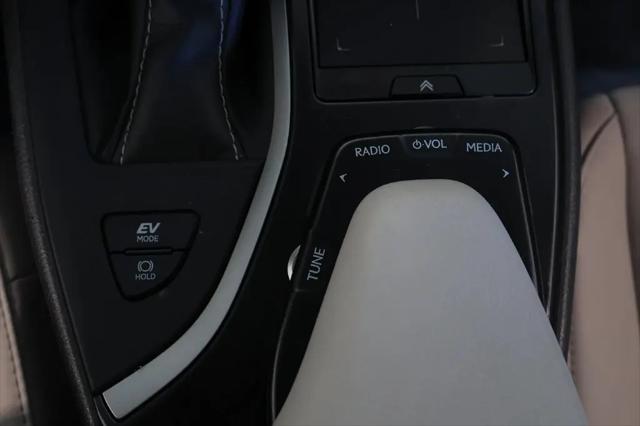 2021 Lexus UX 250h UX 250h