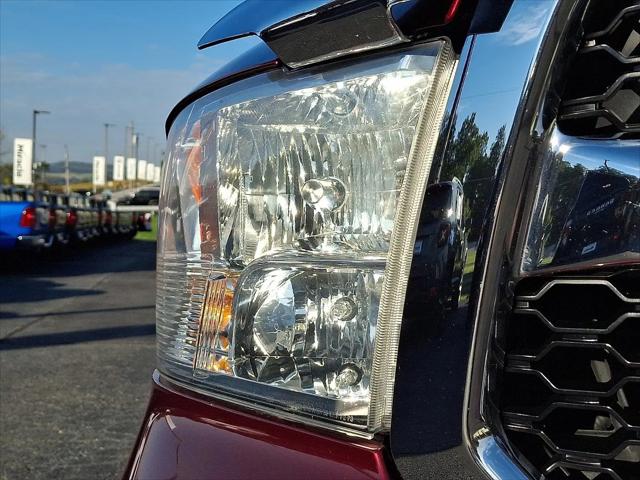 2017 Ram 1500 SLT Quad Cab 4x4 64 Box