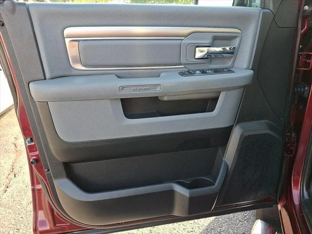 2017 Ram 1500 SLT Quad Cab 4x4 64 Box