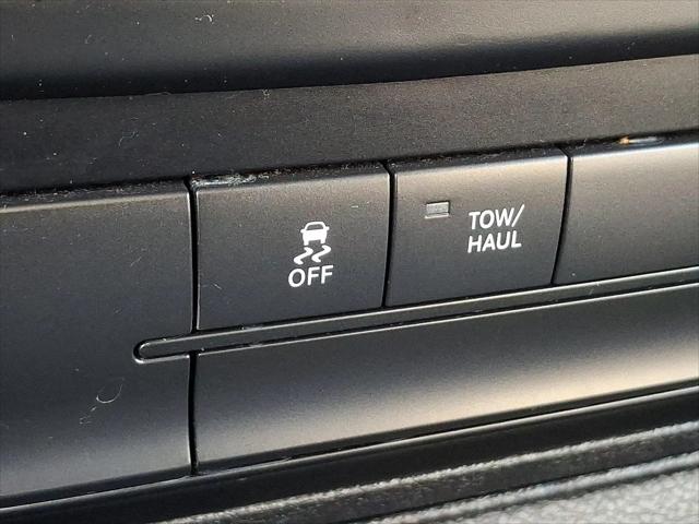 2017 Ram 1500 SLT Quad Cab 4x4 64 Box