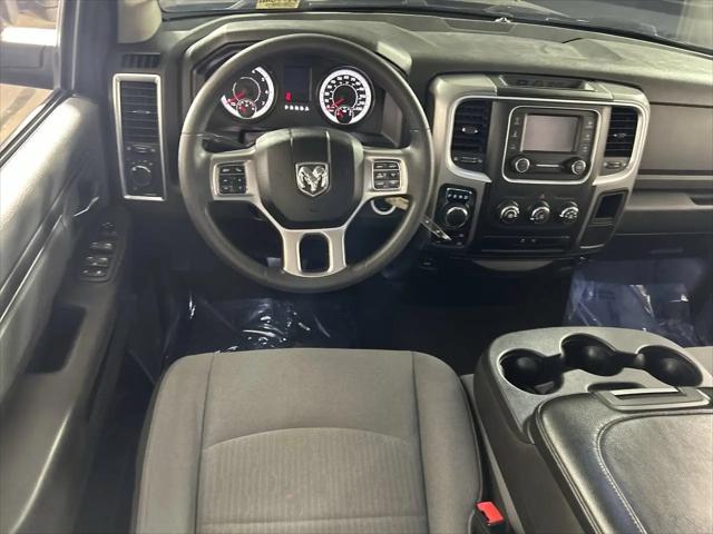 2024 Ram 1500 Classic SLT Quad Cab 4x4 64 Box