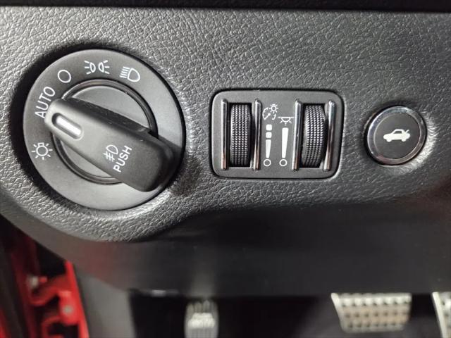 2018 Dodge Challenger 392 Hemi Scat Pack Shaker