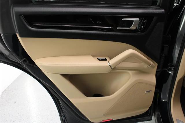 2019 Porsche Cayenne Cayenne