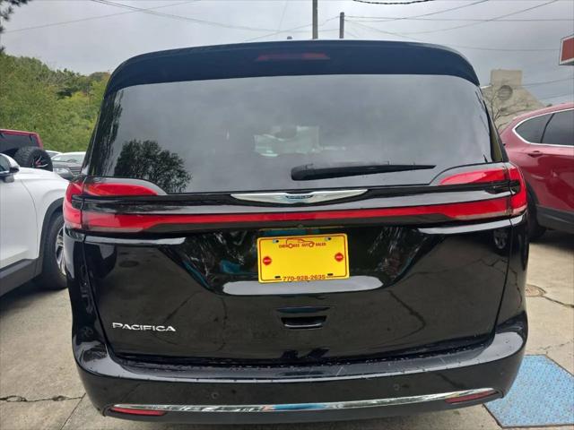 2024 Chrysler Pacifica Touring