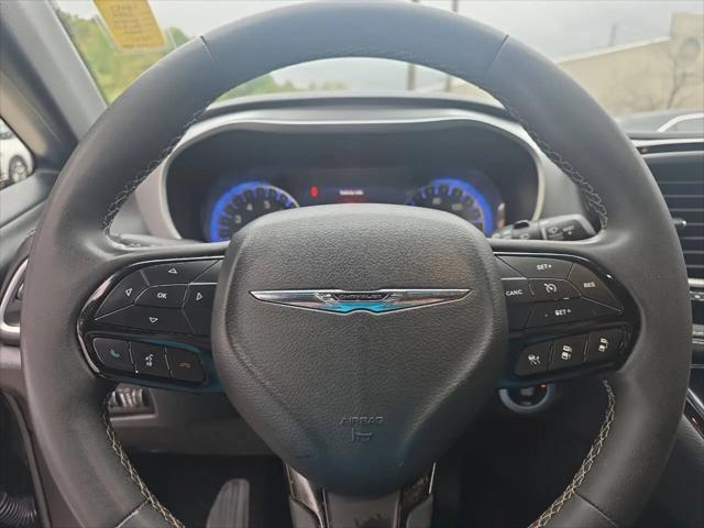 2024 Chrysler Pacifica Touring
