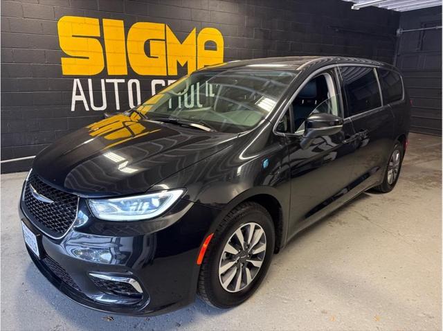 2023 Chrysler Pacifica Hybrid Touring L for sale in Concord, CA