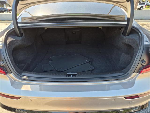 2024 Volvo S60 B5 Core Dark Theme
