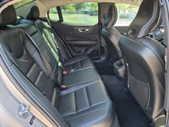 2024 Volvo S60 B5 Core Dark Theme