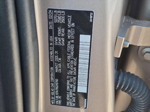 2024 Volvo S60 B5 Core Dark Theme