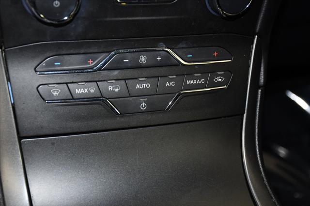 2020 Ford Edge SE