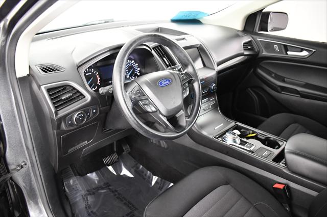 2020 Ford Edge SE