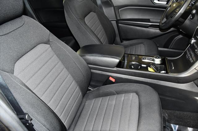 2020 Ford Edge SE